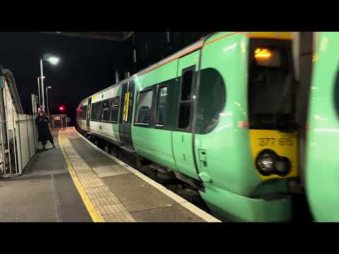 Class 377 - Southern Railway - Epsom Station - 18th December 2023