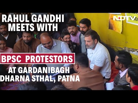 Rahul Gandhi Meets With BPSC Aspirants At Gardanibagh Dharna Sthal, Patna