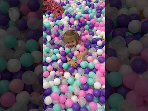 Закопали #baby #funny #милота #babygirl #cute