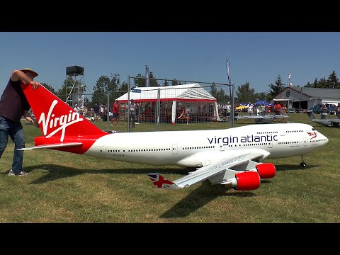 Giant Boeing 747-400 Virgin Atlantic - UC1QF2Z_FyZTRpr9GSWRoxrA