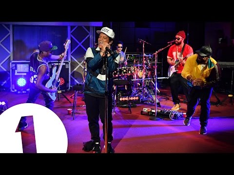 Bruno Mars covers Adele's All I Ask in the Live Lounge - UC-FQUIVQ-bZiefzBiQAa8Fw