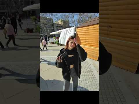 Je fais semblant d’être aveugle voltaire me guide !