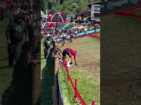 What wash out 🤷 Sammie Maxwell with a quick off then back on the move after this lap 2 moment 😮