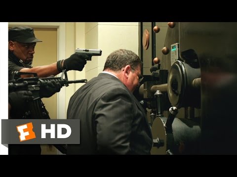 American Heist (2014) - The Bank Robbery Scene (5/10) | Movieclips - UC3gNmTGu-TTbFPpfSs5kNkg