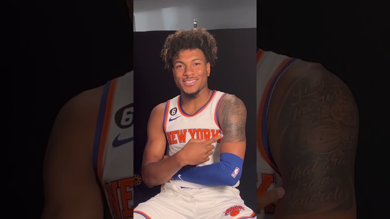 New York Knicks Go To Media Day Poses 🗽 | #Shorts