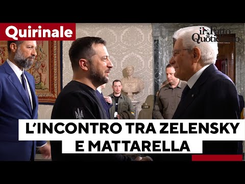 “Benvenuto presidente”, le immagini del colloquio tra Mattarella e Zelensky al tavolo del Quirinale