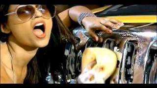 Chuckie & Hardwell - Move It 2 The Drum -  ( Video Edit )