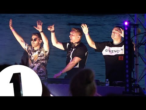 Danny Howard & CamelPhat feat. AU/RA - Radio 1 in Ibiza 2018 - Café Mambo - UC-FQUIVQ-bZiefzBiQAa8Fw