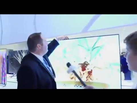 Samsung F8000 Television | TechCrunch At CES 2013 - UCCjyq_K1Xwfg8Lndy7lKMpA