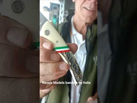 Navaja Mudela bandera de Italia