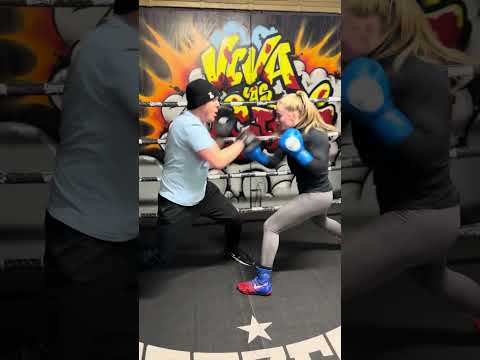 Emily Whitworth Shows Off Crazy Hand Speed Before Pro Debut On Catterall Vs Prograis ⚡️