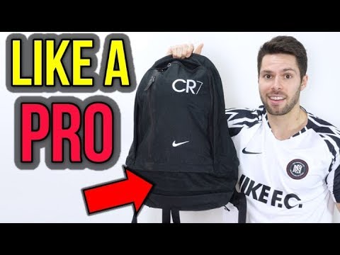 PACK LIKE A PRO! - WHAT'S IN MY SOCCER BAG OCTOBER 2018 - UCUU3lMXc6iDrQw4eZen8COQ