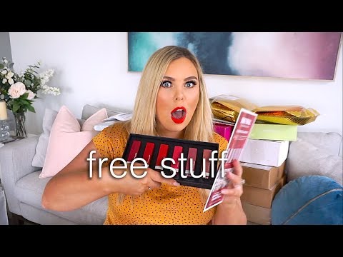 FREE makeup unboxing! HUGE pr haul! - UChplUdodMCdfZfmTQbRhNWw