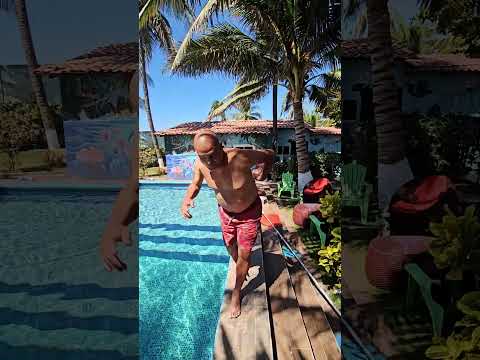 Ever disfrutando la playa @evercabrera1000 #elsalvador