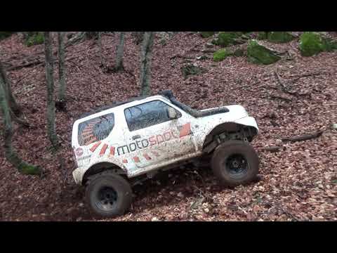 SUZUKI Jimny 4x4 uphill challenge in the forest (part 1)