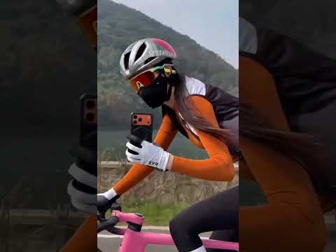 🍂 Chúng ta vẫn có thể cùng nhau đạp xe vào mùa đông chứ? #xuhuong #xedapthethao #thinhhanh #yeudapxe