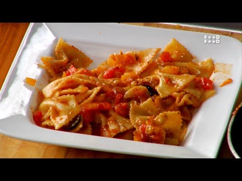 Farfalle In Tomato Sauce - Mummy Ka Magic - UCthIcpK06l9bhi9ISgreocw