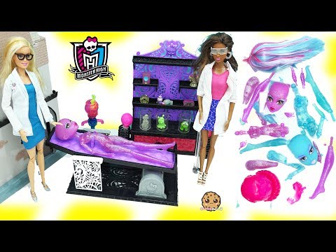 Scientist Barbie Dolls Create A Blob & Ice Girls Monster High Doll in Lab - Toy Video - UCelMeixAOTs2OQAAi9wU8-g
