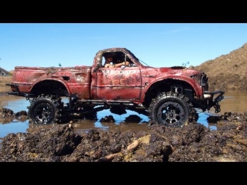 RC ADVENTURES - MUDDY TOP GEAR TOYOTA HiLUX RiDES AGAIN! Scale 4X4 Electric Truck - UCxcjVHL-2o3D6Q9esu05a1Q