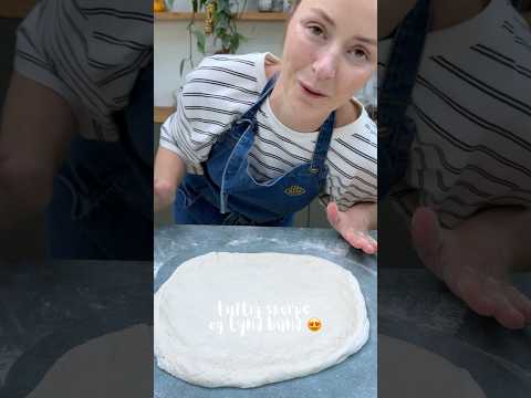 Pizzadej - sådan trykker du en pizzadej ud