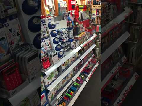 Grousst Gewënnspill fir d’rentrée ❤️🤍💙 #backtoschool #librairiedeslycees #limpertsberg #mybooks