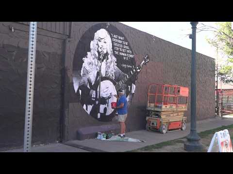 Denver murals keep Dolly Parton's legacy alive