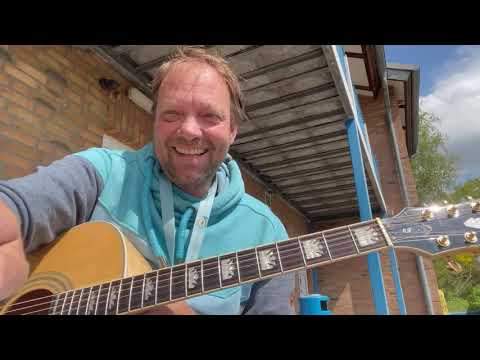 Thilo tributes Rag'n'Bone Man's Fireflies