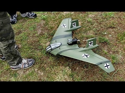 RC Scale Horten , Nurflügler , Flight Demonstration *HD* - UCH6AYUbtonG7OTskda1_slQ