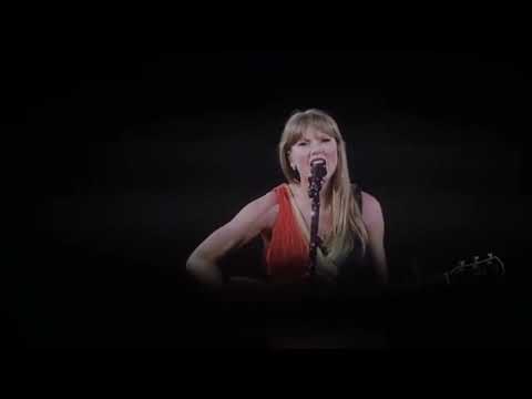 TAYLOR SWIFT - My Boy Only Breaks His Favorite Toys & This Why We Can’t Have Nice Things At Toronto