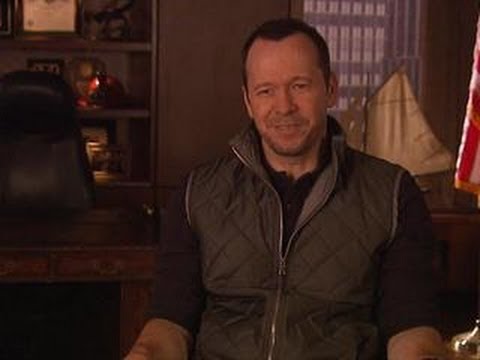 Donnie on Directing Tom Selleck in 'Blue Bloods' - UCdtXPiqI2cLorKaPrfpKc4g