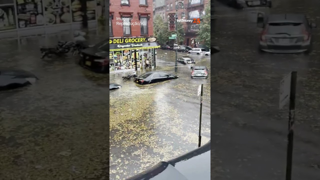 Chuva forte causa enchentes em Nova York  TV Online Chuva forte causa enchentes em Nova York