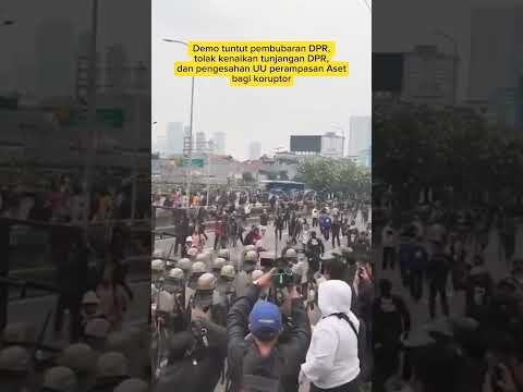 Demo di Gedung DPR RI RICUH/25 Agustus 2025 #shorts