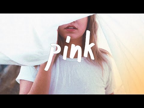 Two Feet - Pink (Lyric Video) - UCGY2E83PapX47mviakM_IpQ