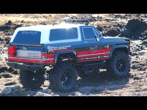 RC ADVENTURES - Mud Bogging in a Chevy K5 Blazer 4x4 - Vaterra Ascender - UCxcjVHL-2o3D6Q9esu05a1Q