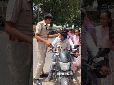 हमेशा हेलमेट का प्रयोग करें#foryou #traffic #youtubeshorts #cops #tranding #shorts #help #for #viral