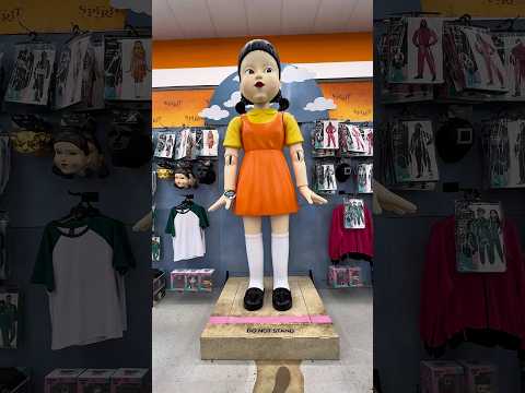 🎃💀🧙‍♀️👻 #halloween2025 #halloweendecor #halloween #floridalife #shorts #squidgame