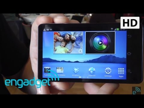 Samsung Galaxy Camera Hands On | Engadget at IFA 2012 - UC-6OW5aJYBFM33zXQlBKPNA