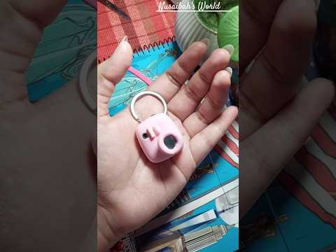 DIY clay charm📷|Nusaibah's World|#cute #art #creativeclayideas #clayart #clay #claycraft #camera 📸