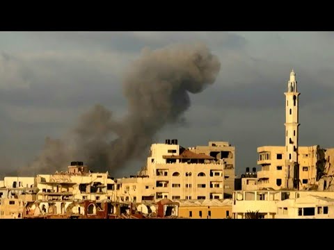 Smoke billows following Israeli strikes on southern Gaza City | AFP