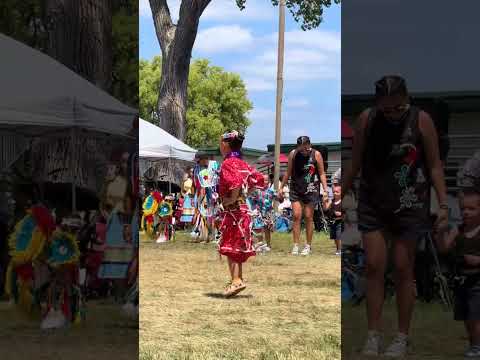 Seeing all the dancers is so mesmerizing🦅🤍 #powwow #fyp