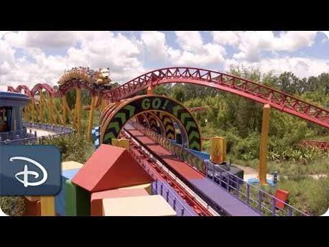 Cast Members Enjoy an Early ‘First-Ride’ on Slinky Dog Dash - UC1xwwLwm6WSMbUn_Tp597hQ