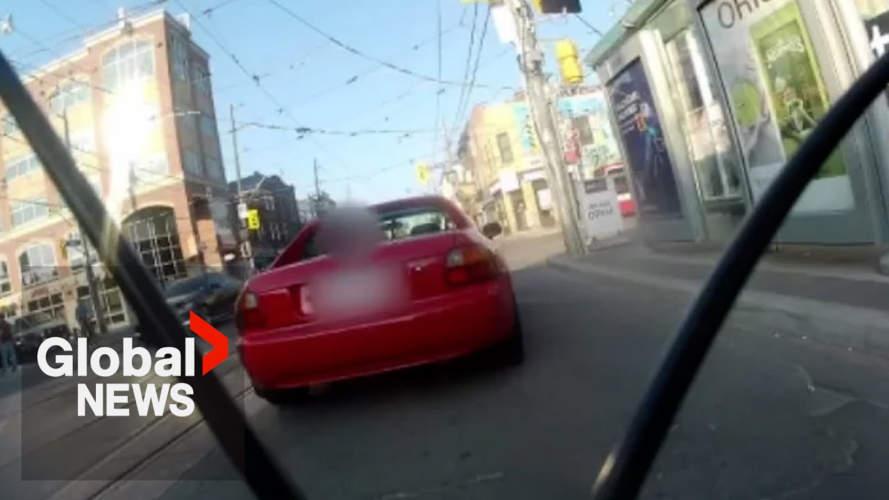 Toronto cyclist alarmed after apparent homophobic attack caught on camera