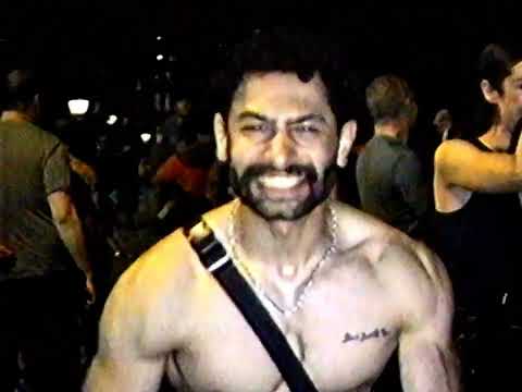 Fans WILD as New York Knicks Win the NBA Finals (1990 Camcorder - Washington Square Park, NYC)