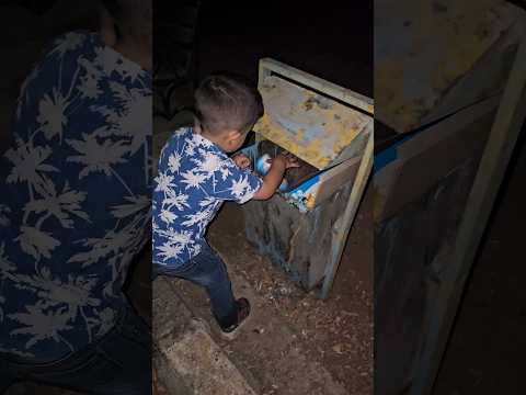 آدم شال الوسخ من الارض😌#هبوش #فاميلي #بلال #آدم #haboshfamily