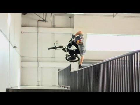 BMX mini-ramp session w/ Drew Bezanson - UCblfuW_4rakIf2h6aqANefA