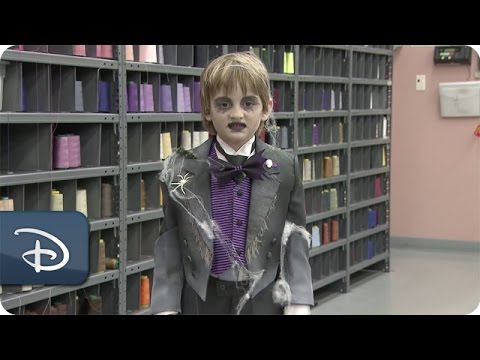 DIY Halloween: Haunted Mansion Butler Costume | Disney Parks - UC1xwwLwm6WSMbUn_Tp597hQ