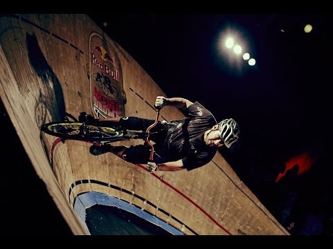 High-Speed Biking at Red Bull Mini Drome Competition - UCblfuW_4rakIf2h6aqANefA