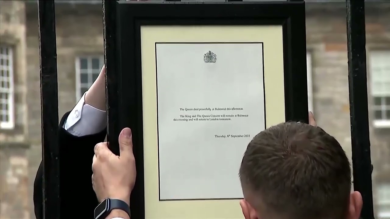 Formal notice of Queen Elizabeth’s death placed at Holyrood