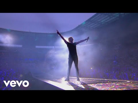 Indochine - Tes yeux noirs (Black City Concerts au Stade de France 2014) - UCRviBuIq7NHYrQ4PlEfof7w