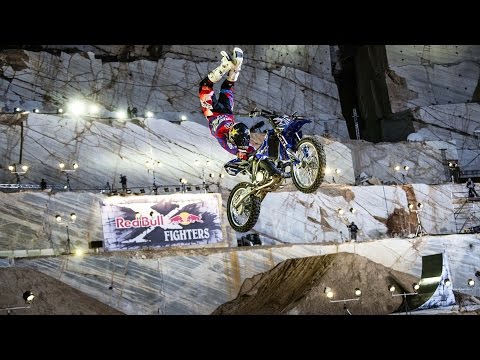 Clinton Moore's 1st Place FMX Run - Red Bull X-Fighters Athens 2015 - UCblfuW_4rakIf2h6aqANefA